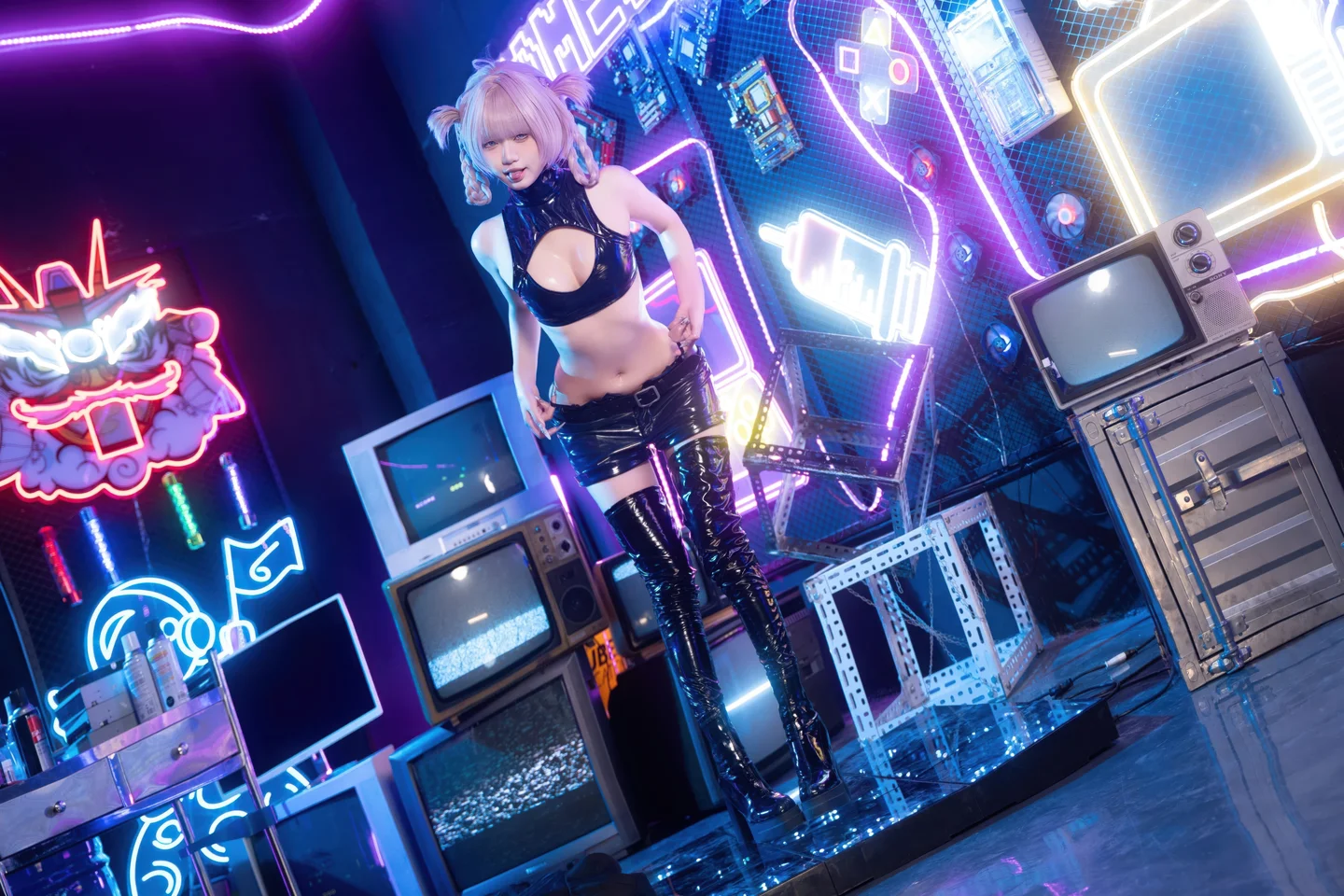 柒柒要乖哦_No_070_彻夜之歌_常服七草荠_41P_389MB tg@simisebaisi 【丝足阁】019.webp